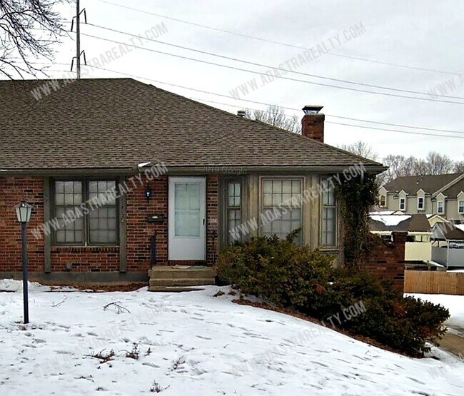 Foto del edificio - Amazing South KCMO Duplex in Raytown Schoo...