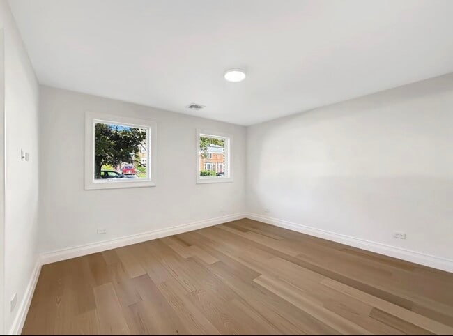 Foto del edificio - 259 Kneeland Ave