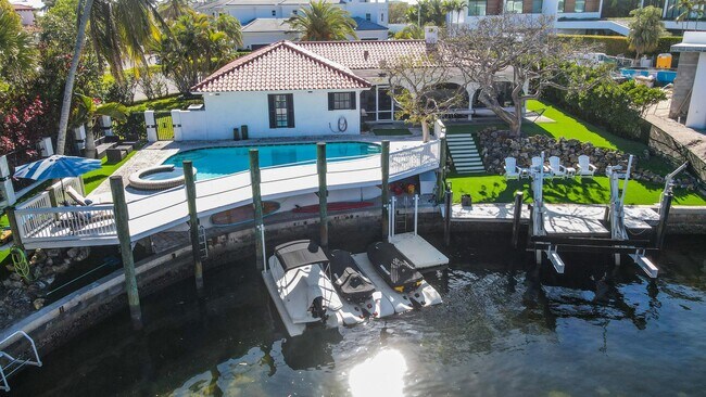 Building Photo - 839 Orchid Dr