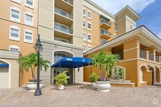 Building Photo - 1064 N Tamiami Trl