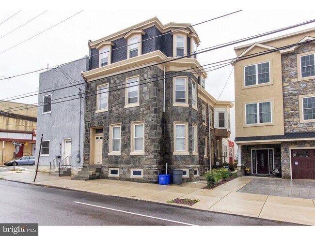 Building Photo - 4409 Manayunk Ave