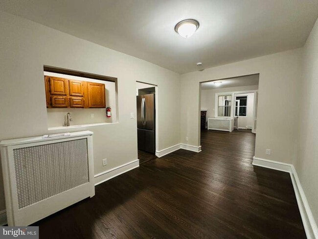 Building Photo - 65 E Montana St