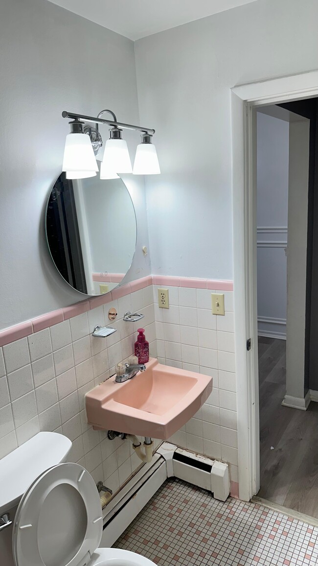 Building Photo - 2915 Mignon Ave