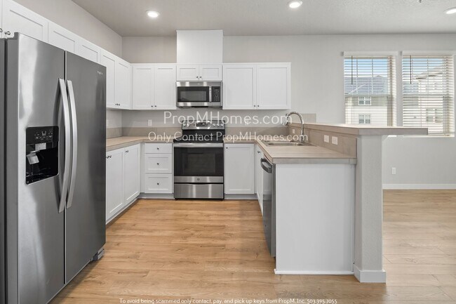 Foto del edificio - Charming One-Bedroom Condo in the Heart of Bull Mountain - Pool & Gym Access Included!