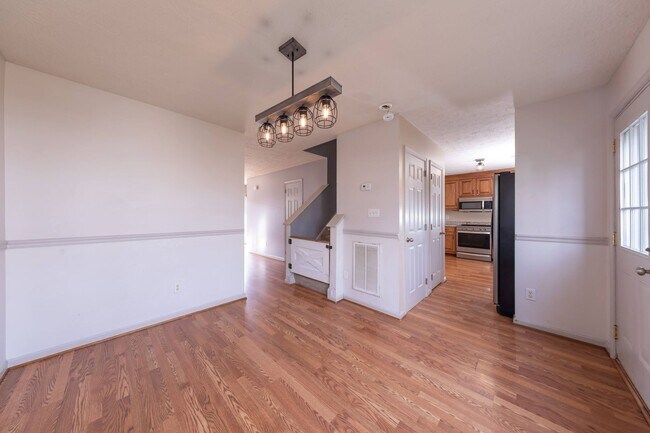 Building Photo - 203 Bruton Dr