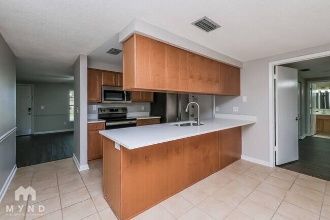 Foto del edificio - 16023 Eagle River Way