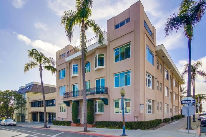 Primary Photo - 1940's Building Studio Apartment