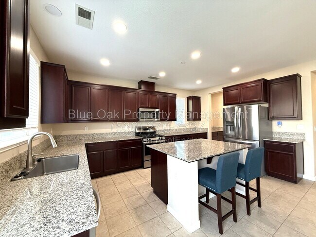 Foto del edificio - 706 Niles Canyon Ln