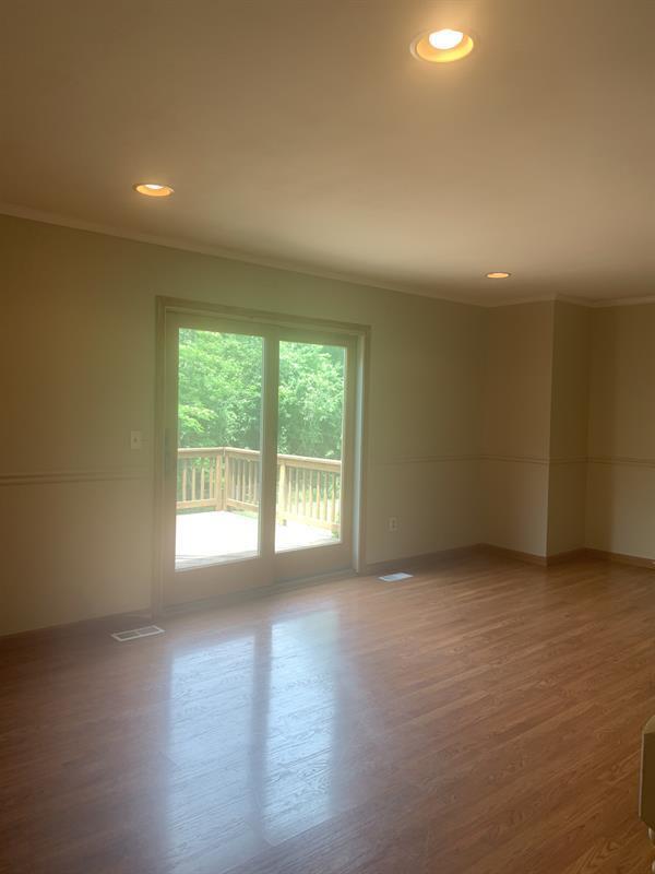 Building Photo - 32 Bartley Ct, Nottingham, MD, 21236