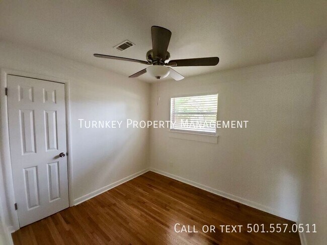Building Photo - 6407 Pecan Ave