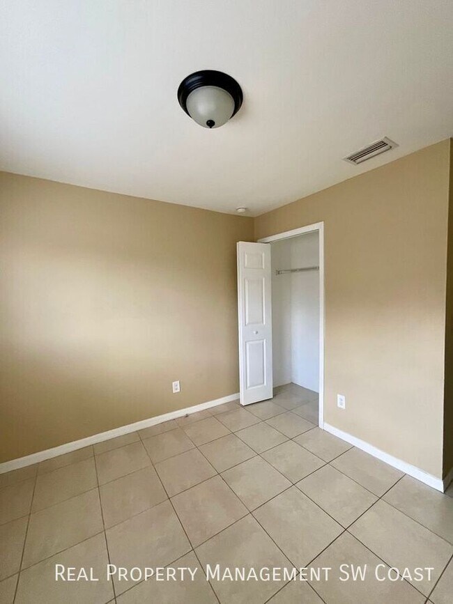 Foto del edificio - 726 Harold Ave S