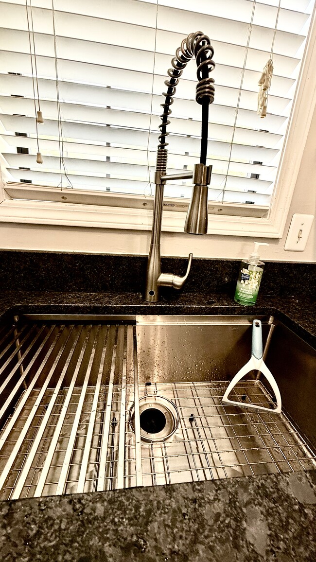 Foto del edificio - 1903 Malone Rd