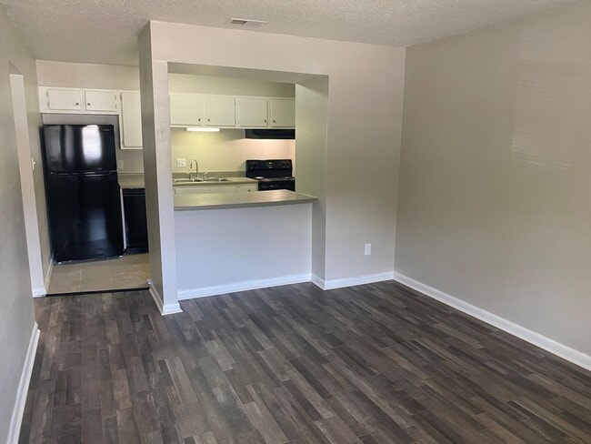 Interior Photo - Stone Brooke Apartments