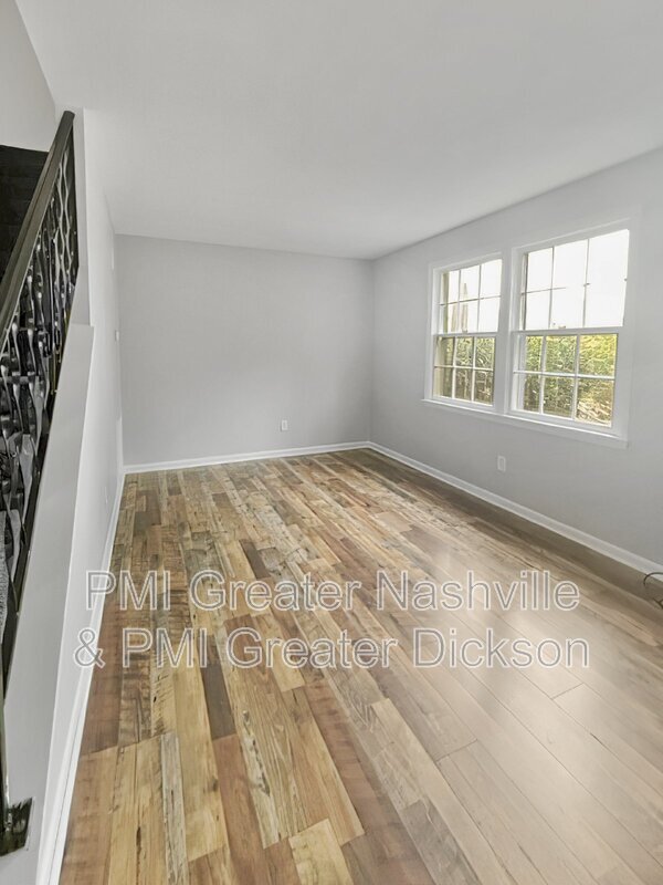 Foto del edificio - 121 Old Columbia Rd