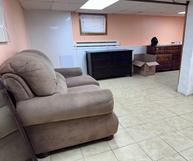 Building Photo - 41 Leick Ave