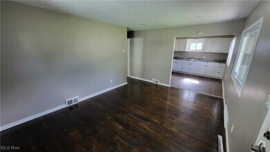 Building Photo - 16718 Lipton Ave