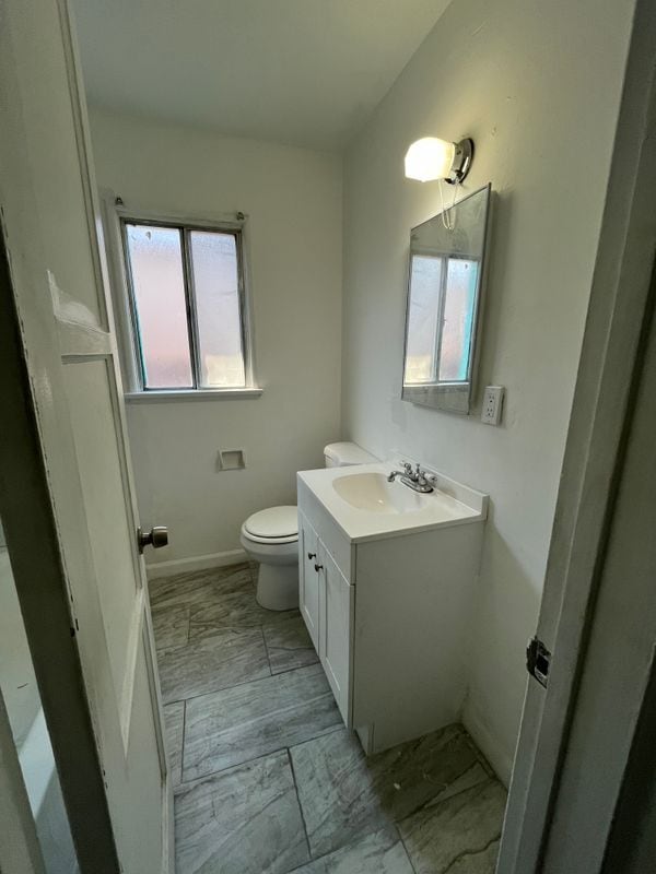Foto del edificio - 4223 W Broadway