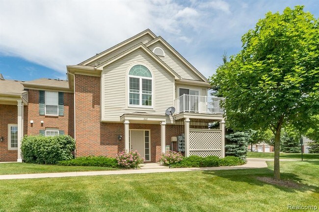 Building Photo - 26211 Chesapeake Cir