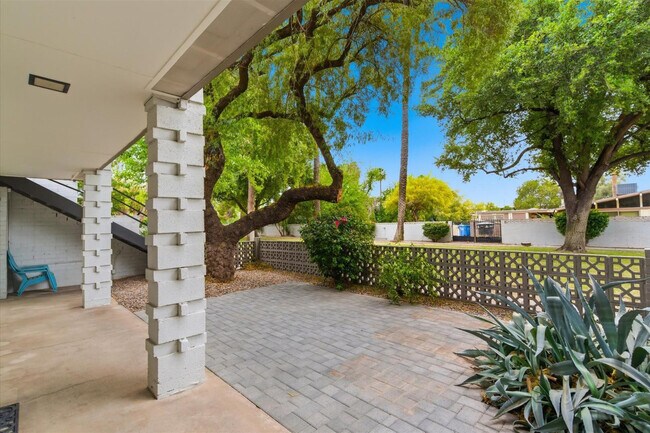 Foto del edificio - 5226 N 20th St