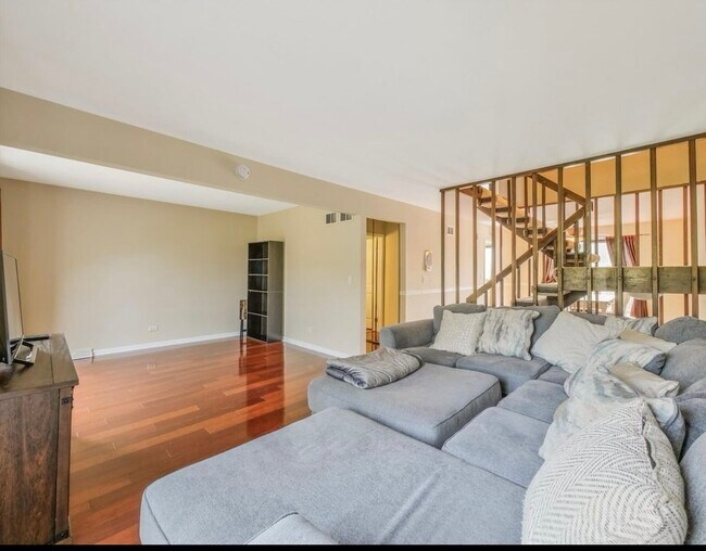 Foto del edificio - 3S325 Briarwood Dr