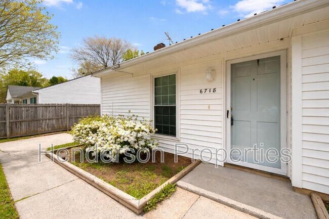 Building Photo - 6718 Park Hickory Dr