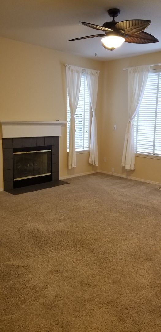 Foto del edificio - BETHANY CREST 3 BDRM, 2BTH