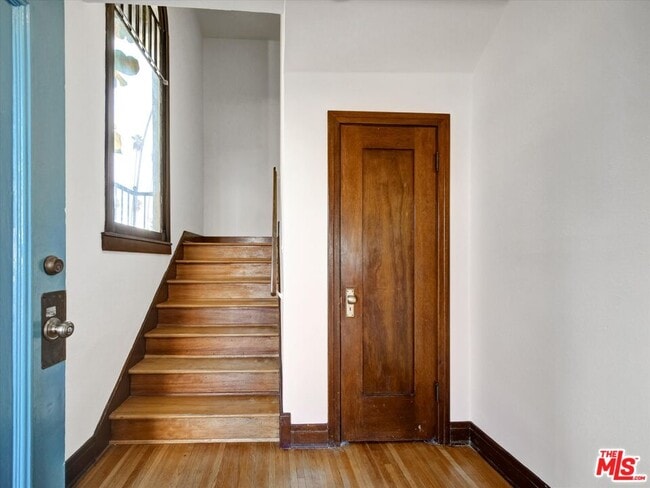 Foto del edificio - 243 N Berendo St