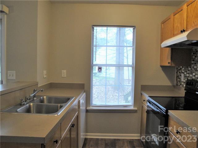 Foto del edificio - 6354 Windsor Gate Ln