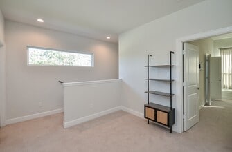 Building Photo - 9577 Neuens Rd