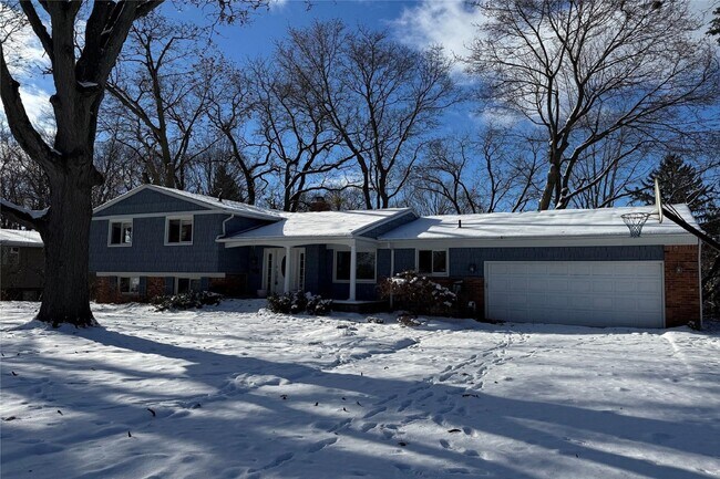 Building Photo - 4138 Westover Dr