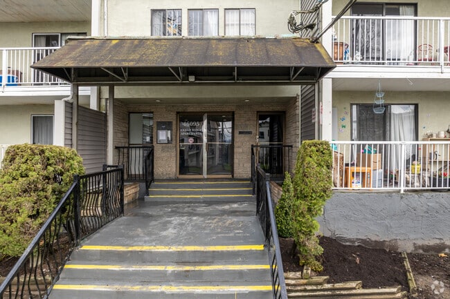 Building Photo - Cedar Ridge