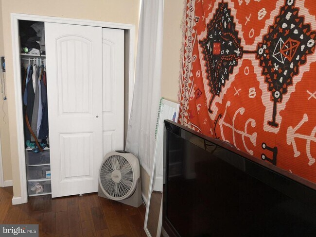 Foto del edificio - 537 N 13th St