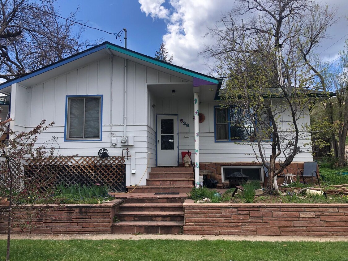 539 Prospect St, Lyons, CO 80540 House Rental in Lyons, CO