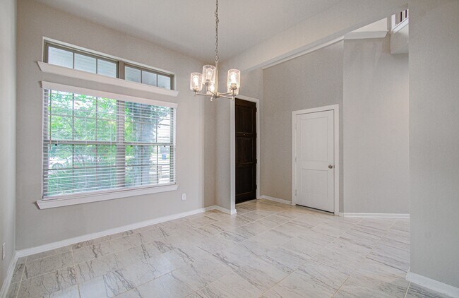 Building Photo - 11006 Bexley Vlg Ct