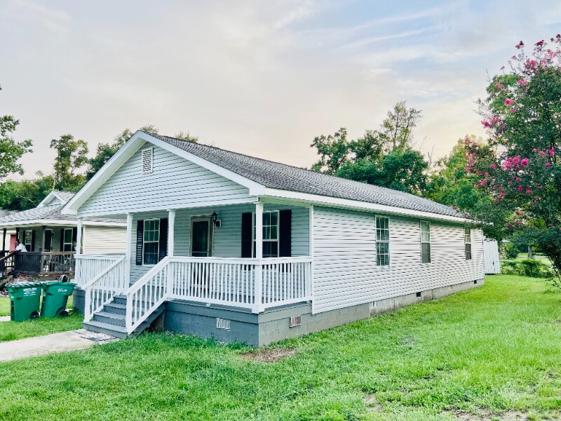 Primary Photo - 607 Howard Ave