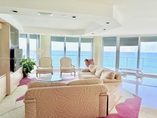 Foto del edificio - 16445 Collins Ave