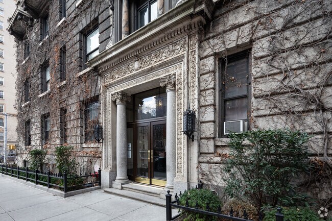 Foto del edificio - 640 West End Ave