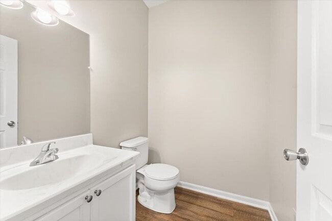 Building Photo - 2865-2885 5th St