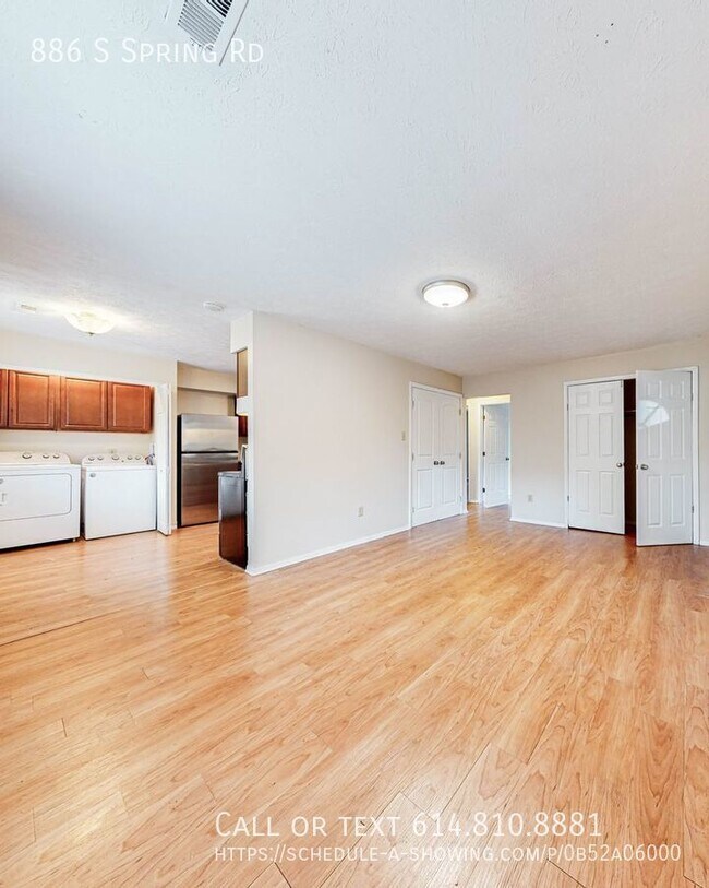Foto del edificio - Two Bedroom Apartment with Balcony- Wester...