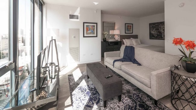 Building Photo - 156 W Erie St