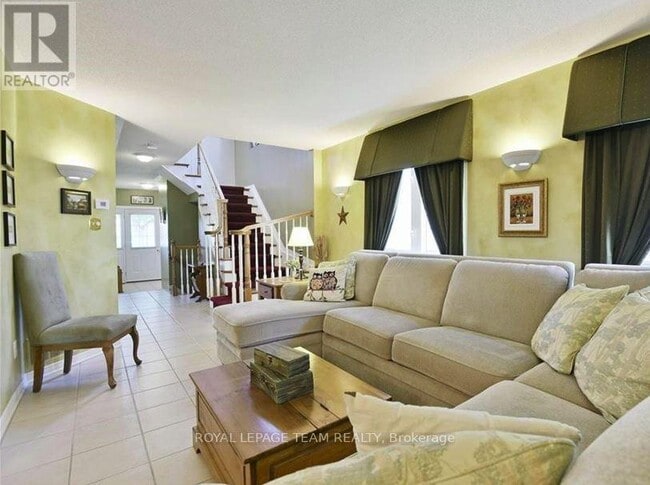 Building Photo - 32 Riverstone Dr