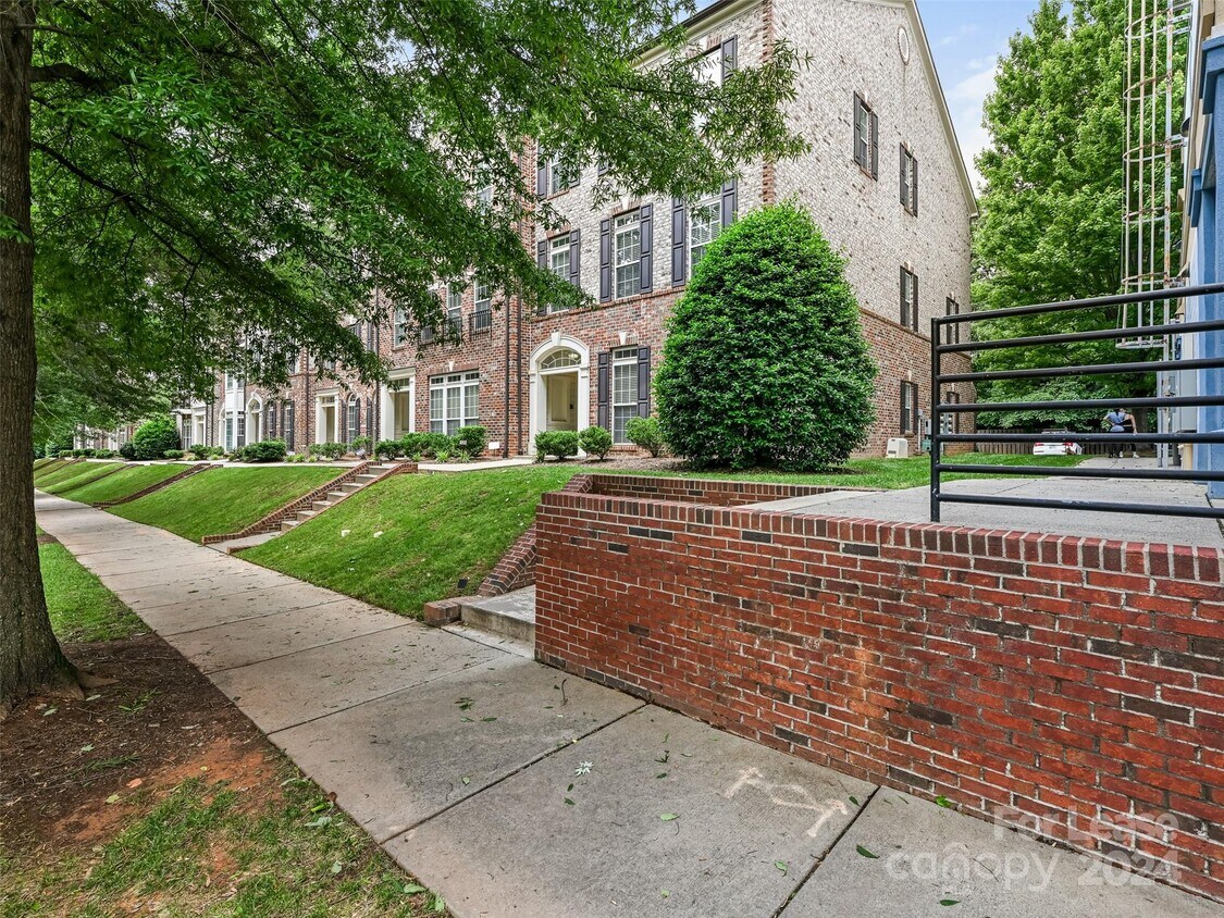 1530 Church S St Unit A, Charlotte, NC 28203 Condo for Rent in