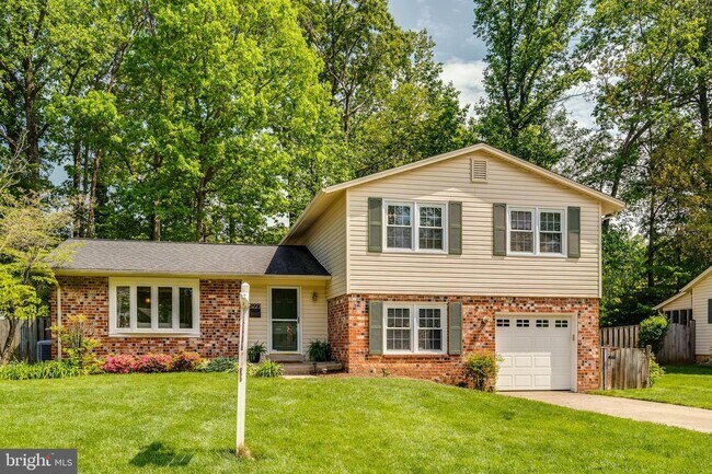 Building Photo - 5223 Tooley Ct