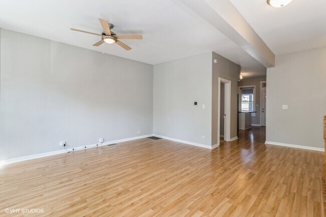 Building Photo - 2963 N Allen Ave