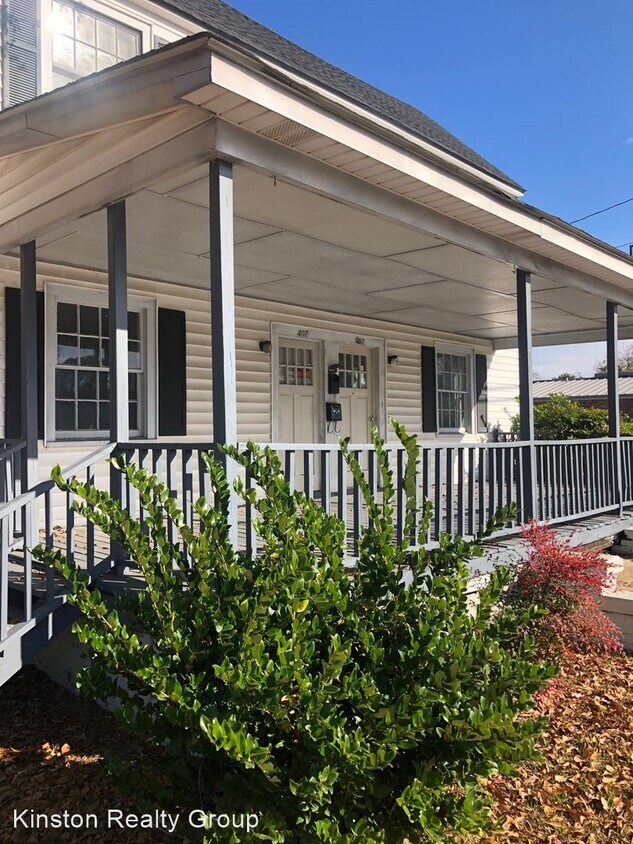 Foto principal - 2 br, 2 bath House - 407 W. Vernon Avenue