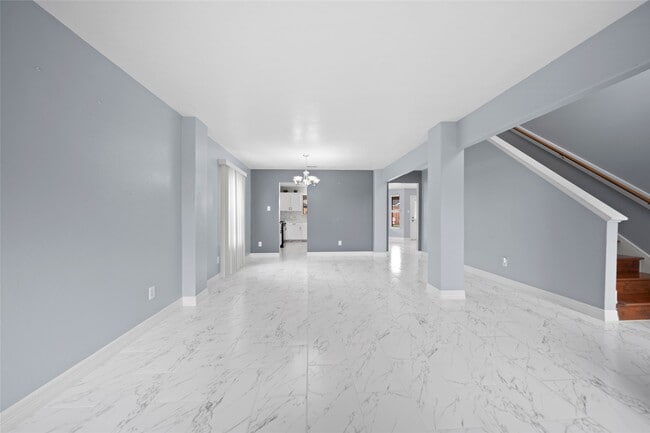 Building Photo - 16307 Split Willow Dr
