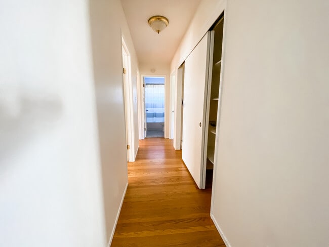 Building Photo - 4544 Santa Cruz Ct