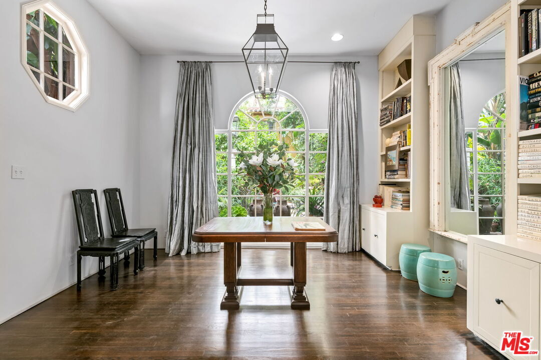 Foto principal - 1448 Laurel Ave