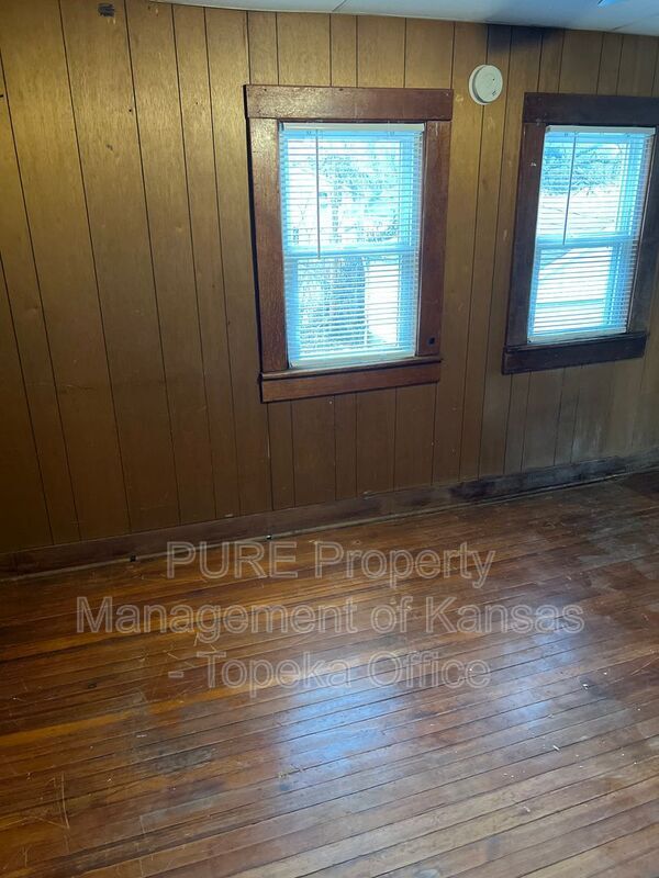 Foto del edificio - 1220 SW Harvey Pl