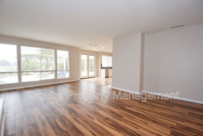 Foto del edificio - 2895 Diamond Dr